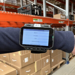 Wrist worn computer assisting an operative in an e-commerce fulfilment company to efficiently manage the 3PL process